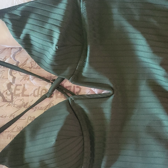 Green Ribbed Swimsuit - Picture 3 of 4